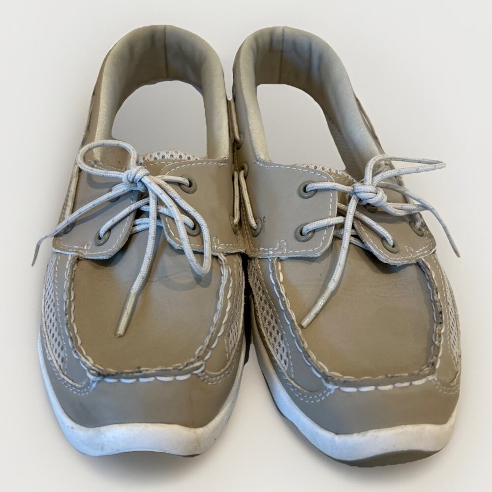 LL Bean 2 Eyelet Slip On Boat Deck Shoes Women’s Sz 9 wide
